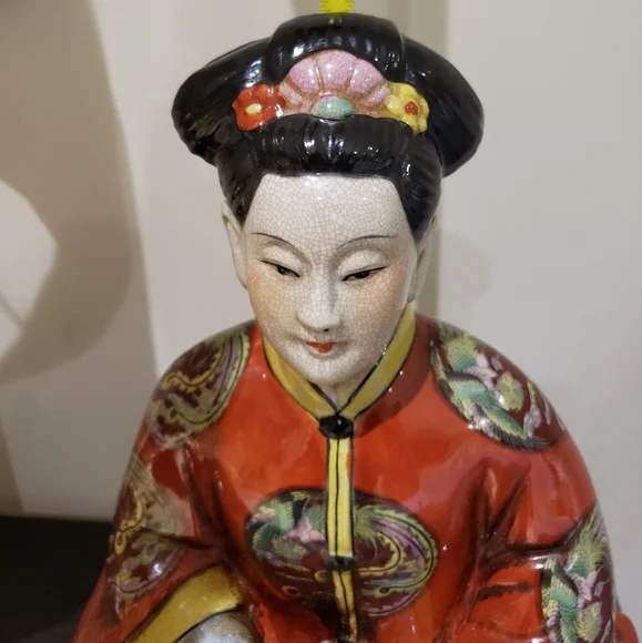 Chinese Porcelain Empress C. 1900, H 15''  - Picture 9 of 12